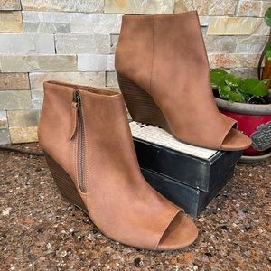 BC Born in California Open Toe, Wedge, Ankle Bootie. Good preowned condition.